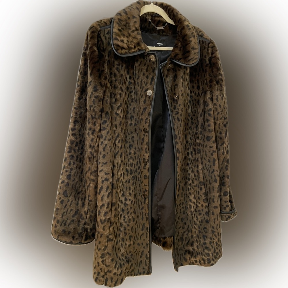 Dennis by Dennis Basso leopard coat